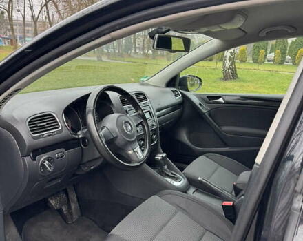 Черный Фольксваген Гольф, объемом двигателя 1.39 л и пробегом 251 тыс. км за 8400 $, фото 16 на Automoto.ua