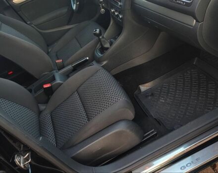 Черный Фольксваген Гольф, объемом двигателя 1.4 л и пробегом 217 тыс. км за 6700 $, фото 13 на Automoto.ua