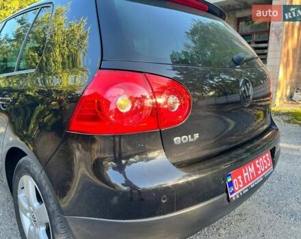Чорний Фольксваген Гольф, об'ємом двигуна 1.4 л та пробігом 177 тис. км за 6999 $, фото 2 на Automoto.ua