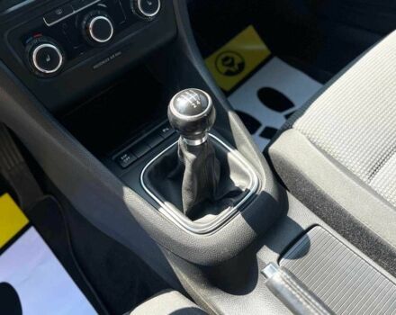 Черный Фольксваген Гольф, объемом двигателя 1.6 л и пробегом 194 тыс. км за 7300 $, фото 17 на Automoto.ua