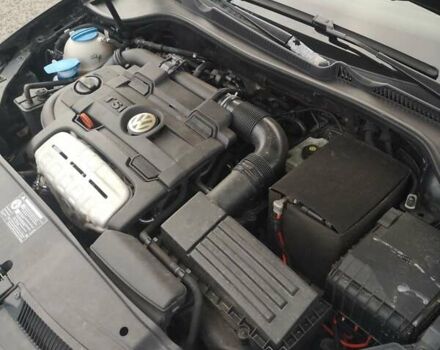 Черный Фольксваген Гольф, объемом двигателя 1.4 л и пробегом 173 тыс. км за 8700 $, фото 9 на Automoto.ua