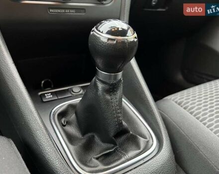 Черный Фольксваген Гольф, объемом двигателя 1.4 л и пробегом 204 тыс. км за 6900 $, фото 31 на Automoto.ua