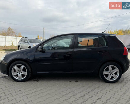 Черный Фольксваген Гольф, объемом двигателя 1.6 л и пробегом 243 тыс. км за 5999 $, фото 12 на Automoto.ua