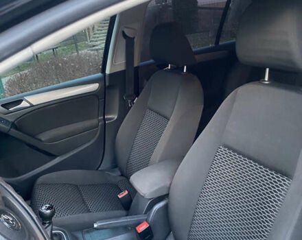 Черный Фольксваген Гольф, объемом двигателя 1.39 л и пробегом 219 тыс. км за 6850 $, фото 16 на Automoto.ua