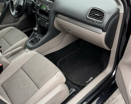 Чорний Фольксваген Гольф, об'ємом двигуна 1.39 л та пробігом 219 тис. км за 5750 $, фото 7 на Automoto.ua