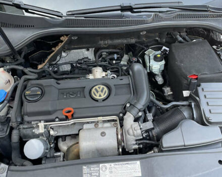 Чорний Фольксваген Гольф, об'ємом двигуна 1.39 л та пробігом 208 тис. км за 7900 $, фото 41 на Automoto.ua