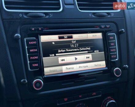 Чорний Фольксваген Гольф, об'ємом двигуна 1.39 л та пробігом 196 тис. км за 7100 $, фото 32 на Automoto.ua