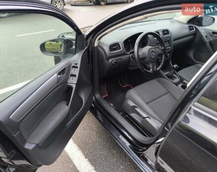 Черный Фольксваген Гольф, объемом двигателя 1.6 л и пробегом 216 тыс. км за 7400 $, фото 8 на Automoto.ua