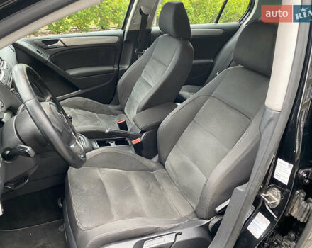 Черный Фольксваген Гольф, объемом двигателя 1.39 л и пробегом 190 тыс. км за 7200 $, фото 22 на Automoto.ua