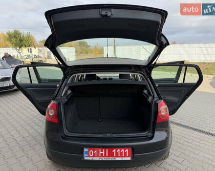 Черный Фольксваген Гольф, объемом двигателя 1.6 л и пробегом 243 тыс. км за 5999 $, фото 31 на Automoto.ua