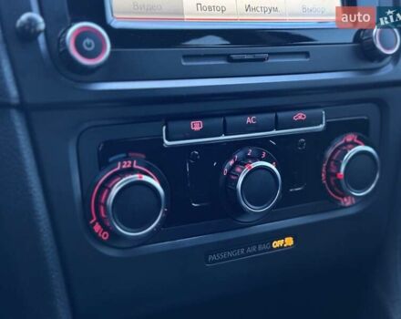 Чорний Фольксваген Гольф, об'ємом двигуна 1.39 л та пробігом 196 тис. км за 7100 $, фото 37 на Automoto.ua