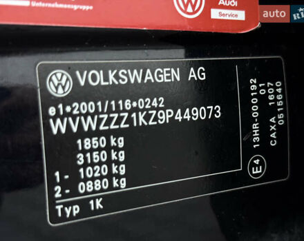 Черный Фольксваген Гольф, объемом двигателя 1.4 л и пробегом 227 тыс. км за 8500 $, фото 96 на Automoto.ua