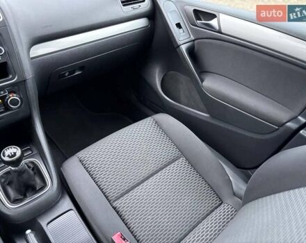 Черный Фольксваген Гольф, объемом двигателя 1.4 л и пробегом 184 тыс. км за 7899 $, фото 22 на Automoto.ua