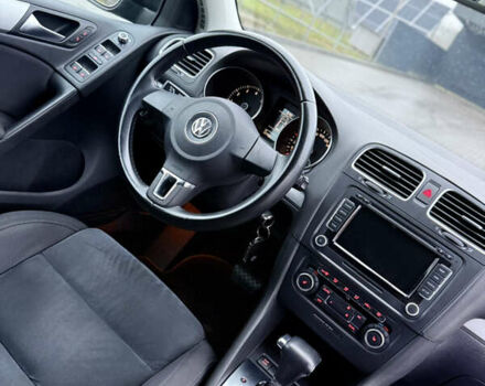 Черный Фольксваген Гольф, объемом двигателя 1.4 л и пробегом 227 тыс. км за 8500 $, фото 87 на Automoto.ua