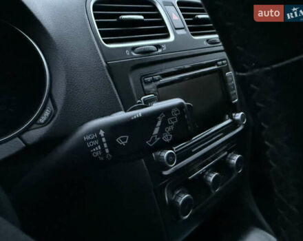 Черный Фольксваген Гольф, объемом двигателя 1.4 л и пробегом 229 тыс. км за 8300 $, фото 15 на Automoto.ua