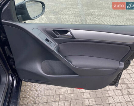 Чорний Фольксваген Гольф, об'ємом двигуна 1.4 л та пробігом 237 тис. км за 7200 $, фото 2 на Automoto.ua