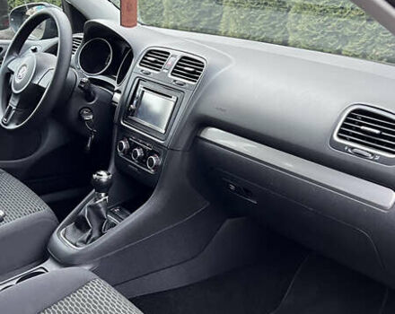 Черный Фольксваген Гольф, объемом двигателя 1.39 л и пробегом 242 тыс. км за 7999 $, фото 41 на Automoto.ua