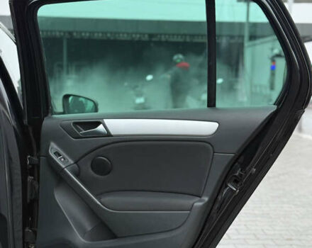 Черный Фольксваген Гольф, объемом двигателя 1.4 л и пробегом 227 тыс. км за 8500 $, фото 71 на Automoto.ua