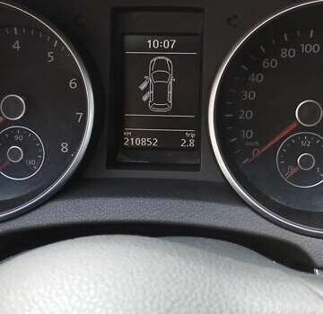 Черный Фольксваген Гольф, объемом двигателя 1.39 л и пробегом 210 тыс. км за 8600 $, фото 32 на Automoto.ua