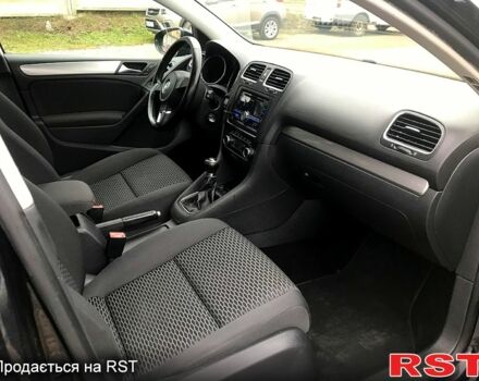 Черный Фольксваген Гольф, объемом двигателя 1.6 л и пробегом 232 тыс. км за 8200 $, фото 11 на Automoto.ua