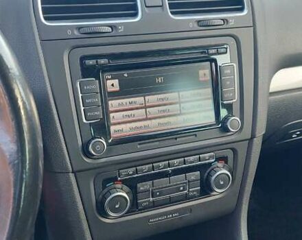 Черный Фольксваген Гольф, объемом двигателя 1.6 л и пробегом 191 тыс. км за 7650 $, фото 16 на Automoto.ua