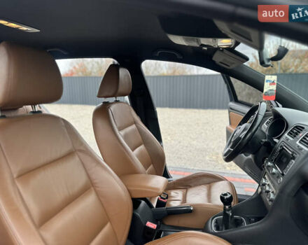 Чорний Фольксваген Гольф, об'ємом двигуна 1.39 л та пробігом 210 тис. км за 7900 $, фото 19 на Automoto.ua