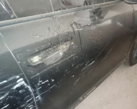 Черный Фольксваген Гольф, объемом двигателя 1.2 л и пробегом 210 тыс. км за 4500 $, фото 6 на Automoto.ua