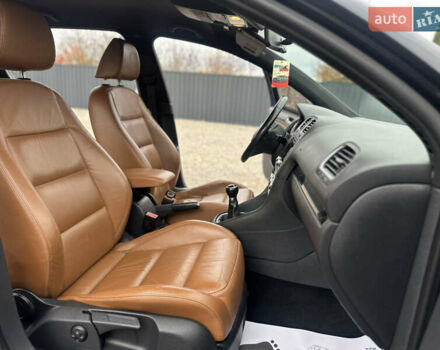 Чорний Фольксваген Гольф, об'ємом двигуна 1.39 л та пробігом 210 тис. км за 7900 $, фото 18 на Automoto.ua