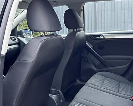 Черный Фольксваген Гольф, объемом двигателя 1.39 л и пробегом 242 тыс. км за 7999 $, фото 31 на Automoto.ua