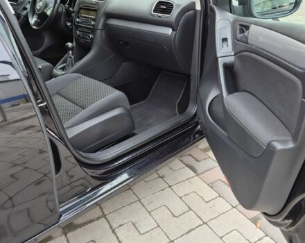 Черный Фольксваген Гольф, объемом двигателя 1.4 л и пробегом 236 тыс. км за 6400 $, фото 20 на Automoto.ua