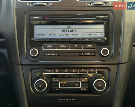 Черный Фольксваген Гольф, объемом двигателя 1.97 л и пробегом 231 тыс. км за 7999 $, фото 23 на Automoto.ua