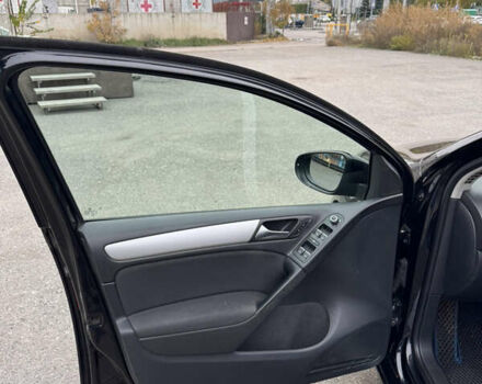 Черный Фольксваген Гольф, объемом двигателя 1.39 л и пробегом 279 тыс. км за 6800 $, фото 11 на Automoto.ua