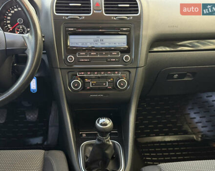 Черный Фольксваген Гольф, объемом двигателя 1.97 л и пробегом 231 тыс. км за 7999 $, фото 20 на Automoto.ua