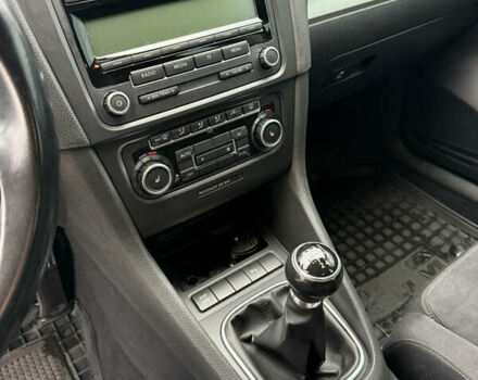 Черный Фольксваген Гольф, объемом двигателя 1.4 л и пробегом 175 тыс. км за 8700 $, фото 12 на Automoto.ua