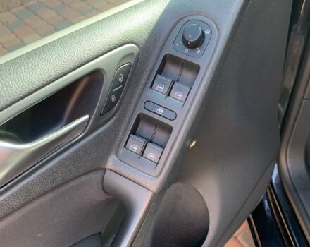 Чорний Фольксваген Гольф, об'ємом двигуна 1.4 л та пробігом 228 тис. км за 9000 $, фото 4 на Automoto.ua