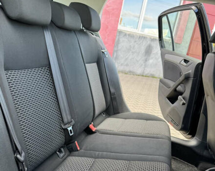 Черный Фольксваген Гольф, объемом двигателя 1.6 л и пробегом 186 тыс. км за 7999 $, фото 34 на Automoto.ua