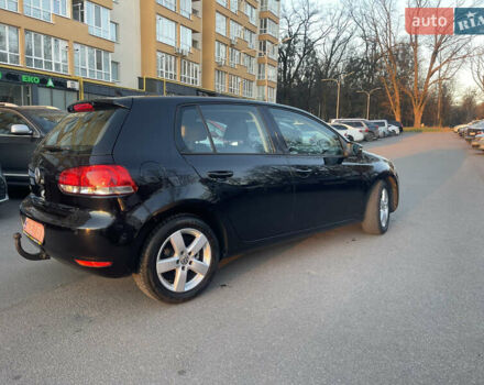 Черный Фольксваген Гольф, объемом двигателя 1.6 л и пробегом 236 тыс. км за 7300 $, фото 6 на Automoto.ua