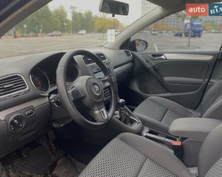 Фольксваген Гольф 2010 в Киеве на Automoto.ua Черный Фольксваген Гольф, объемом двигателя 1.4 л и пробегом 230 тыс. км за 6700 $, фото 10 на Automoto.ua