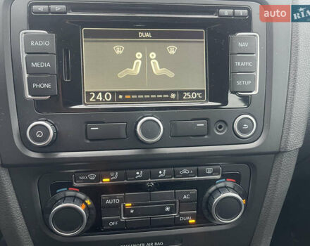 Черный Фольксваген Гольф, объемом двигателя 1.6 л и пробегом 236 тыс. км за 7300 $, фото 9 на Automoto.ua