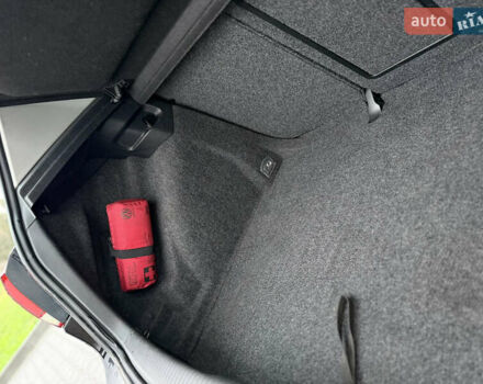 Черный Фольксваген Гольф, объемом двигателя 1.4 л и пробегом 227 тыс. км за 8500 $, фото 90 на Automoto.ua