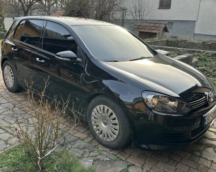 Черный Фольксваген Гольф, объемом двигателя 1.6 л и пробегом 273 тыс. км за 7600 $, фото 2 на Automoto.ua