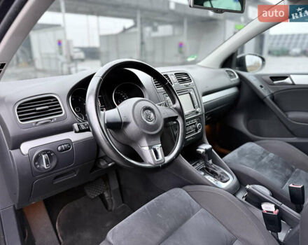 Черный Фольксваген Гольф, объемом двигателя 1.4 л и пробегом 227 тыс. км за 8500 $, фото 47 на Automoto.ua