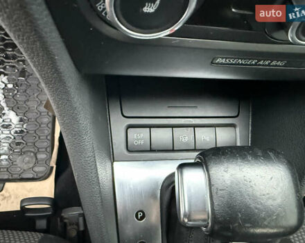 Чорний Фольксваген Гольф, об'ємом двигуна 1.39 л та пробігом 230 тис. км за 8350 $, фото 13 на Automoto.ua
