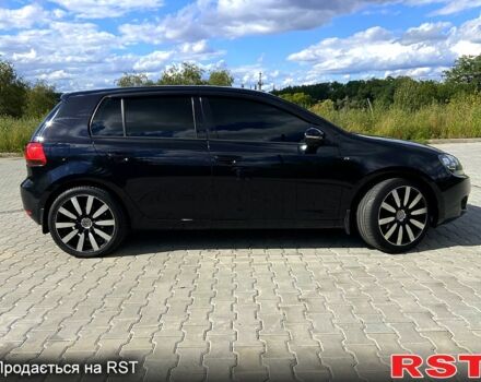 Черный Фольксваген Гольф, объемом двигателя 1.6 л и пробегом 230 тыс. км за 7200 $, фото 1 на Automoto.ua