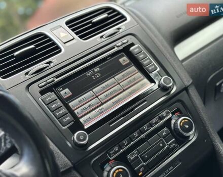 Черный Фольксваген Гольф, объемом двигателя 1.39 л и пробегом 199 тыс. км за 8750 $, фото 69 на Automoto.ua