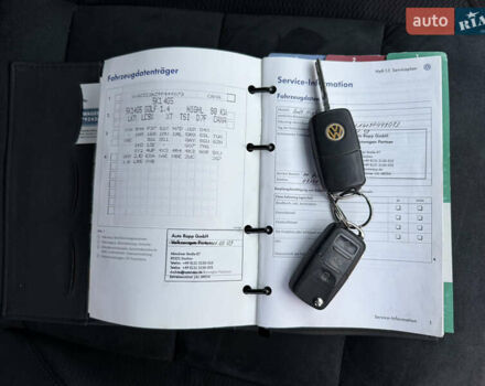 Черный Фольксваген Гольф, объемом двигателя 1.4 л и пробегом 227 тыс. км за 8500 $, фото 100 на Automoto.ua