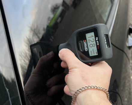 Черный Фольксваген Гольф, объемом двигателя 1.39 л и пробегом 242 тыс. км за 7999 $, фото 69 на Automoto.ua