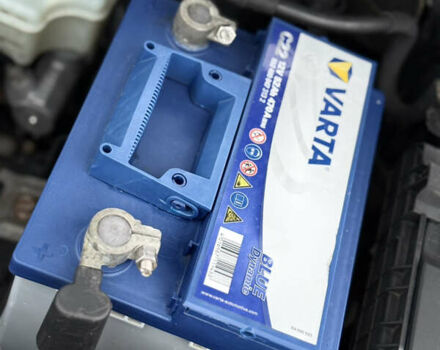 Черный Фольксваген Гольф, объемом двигателя 1.4 л и пробегом 227 тыс. км за 8500 $, фото 28 на Automoto.ua