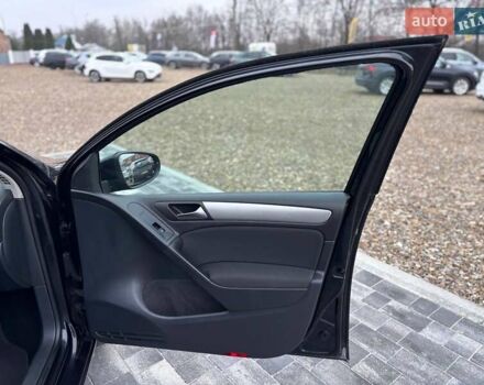 Черный Фольксваген Гольф, объемом двигателя 1.4 л и пробегом 184 тыс. км за 7899 $, фото 25 на Automoto.ua