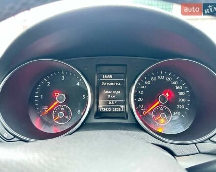 Черный Фольксваген Гольф, объемом двигателя 1.6 л и пробегом 173 тыс. км за 7999 $, фото 26 на Automoto.ua